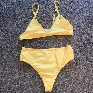 Yellow boutine LA bikini